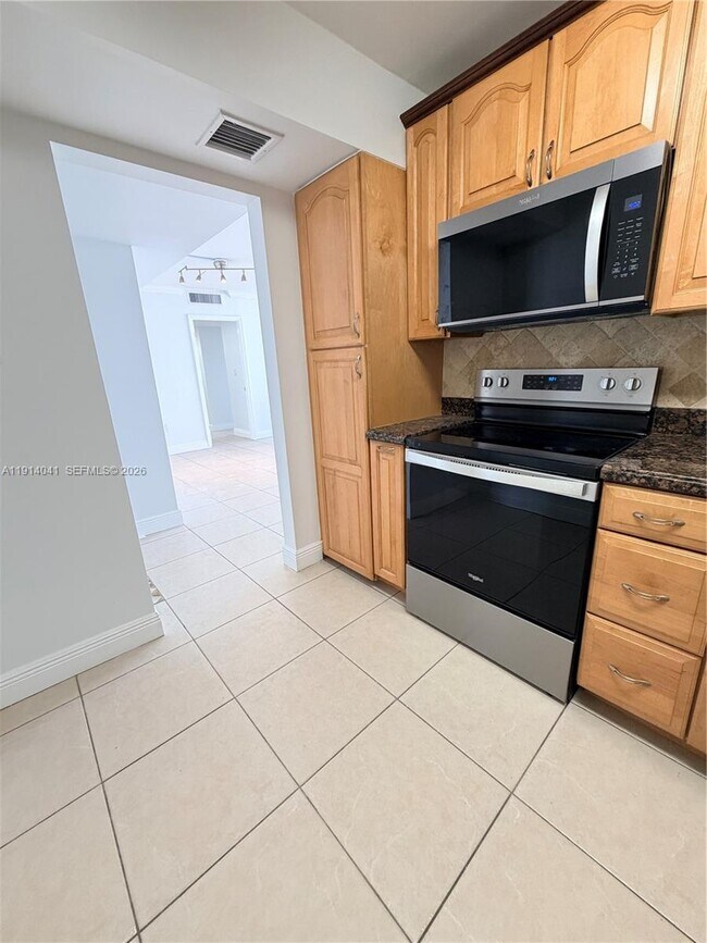 Photo - 3701 N Country Club Dr Unit 1901