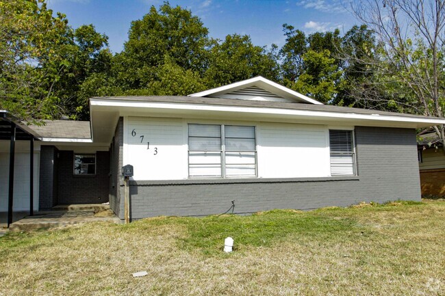 Building Photo - House for rent