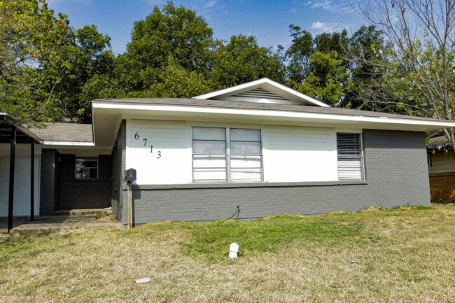 6713 Pecan Park Dr