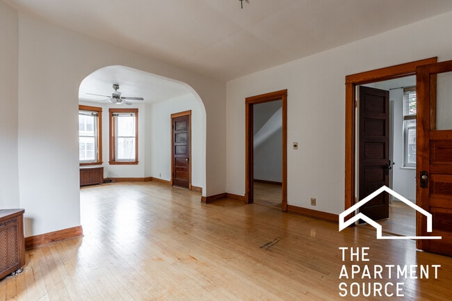 Photo - 2042 W Armitage Ave Unit 1