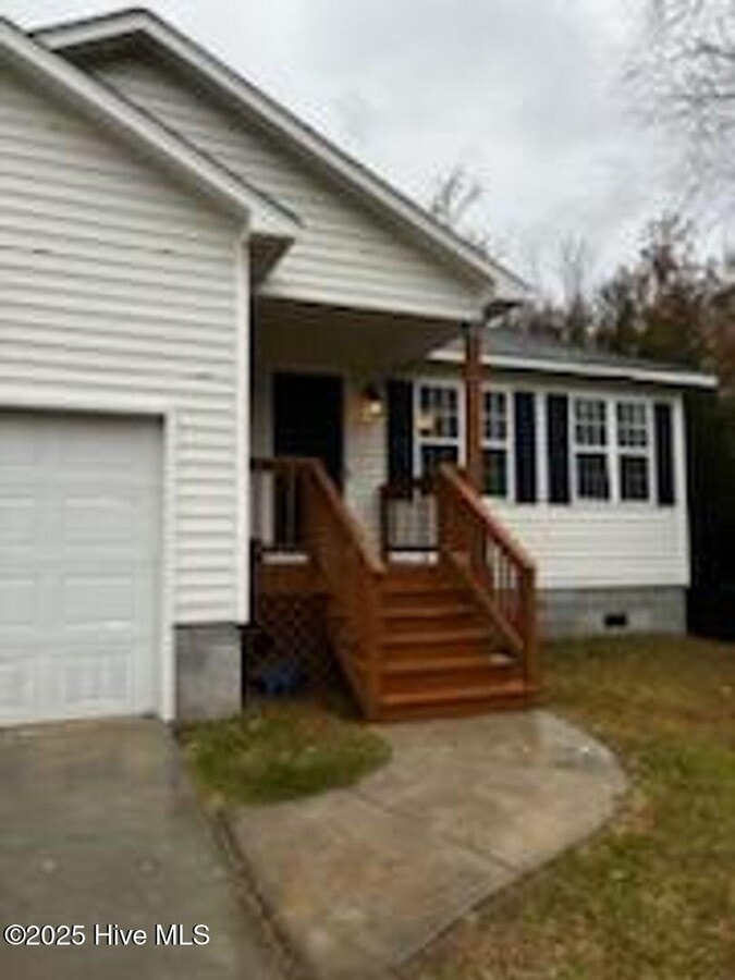 Photo - 200 Attmore Dr