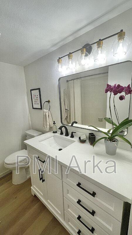 Photo - 10819 NE 37th Pl Unit Apt 223