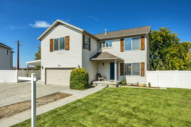 Building Photo - 6790 Greenfield Ln