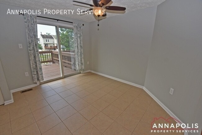 Photo - 2447 Warm Spring Way