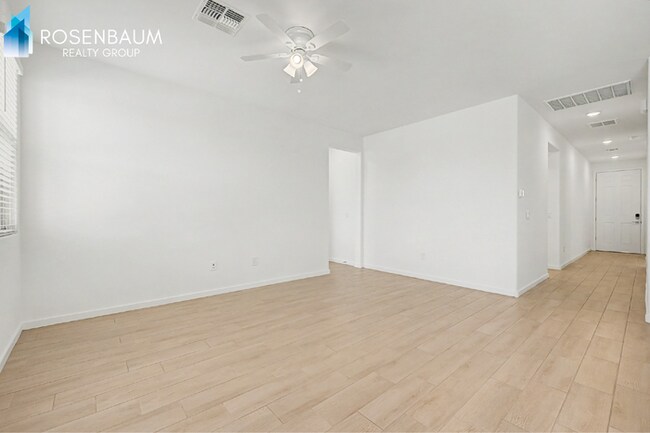 Photo - 21714 E Crst Ave