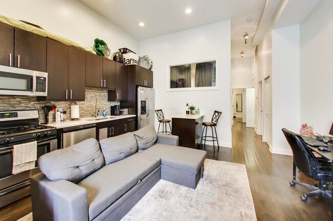 Photo - 3815 N Kedzie Ave Unit 1N