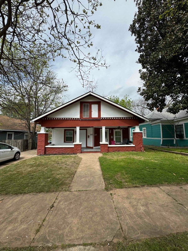 Building Photo - 105-107 E Hull St Rental