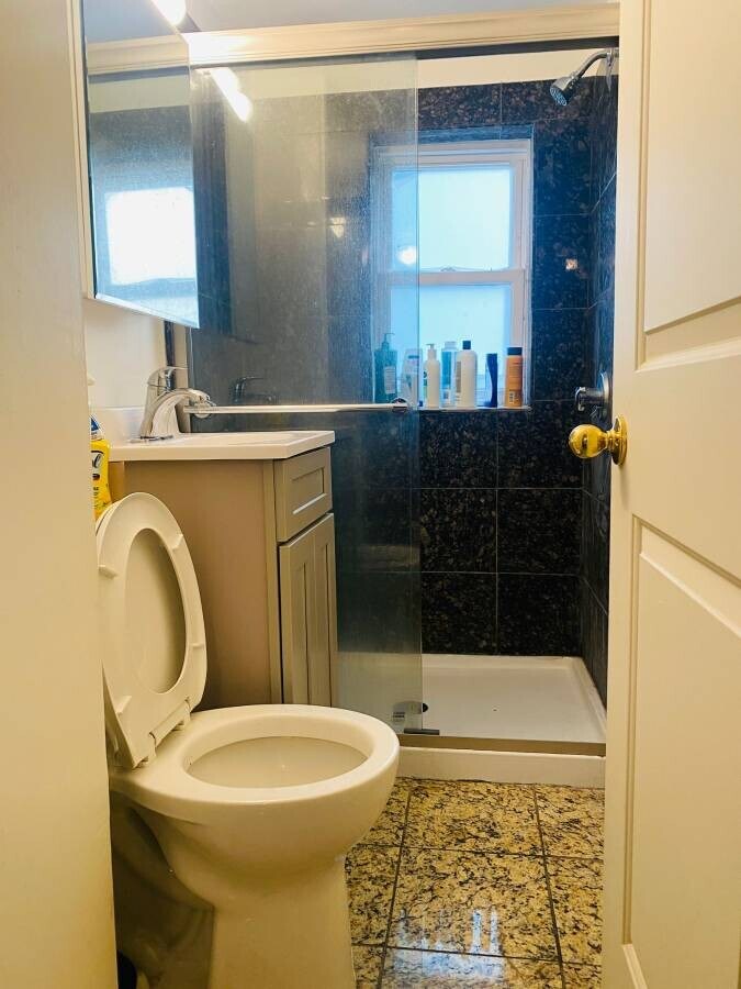 Photo - 40 Bristol St Unit #1