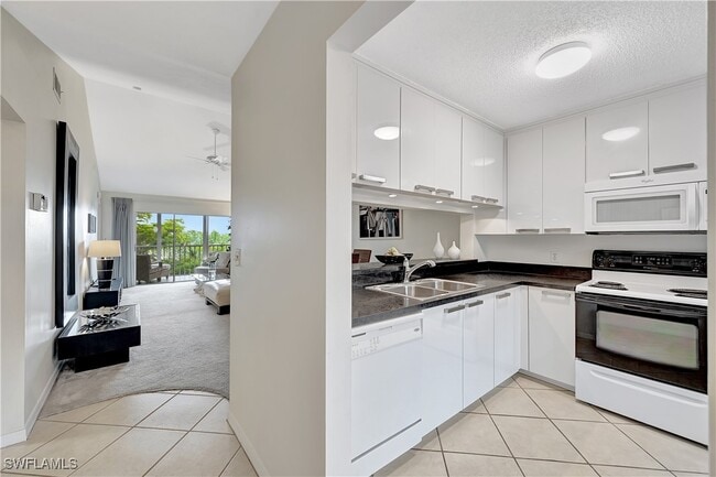 Photo - 3071 Sandpiper Bay Cir Unidad L301