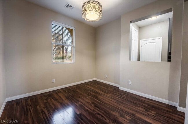 Photo - 3220 Color Collage Walk