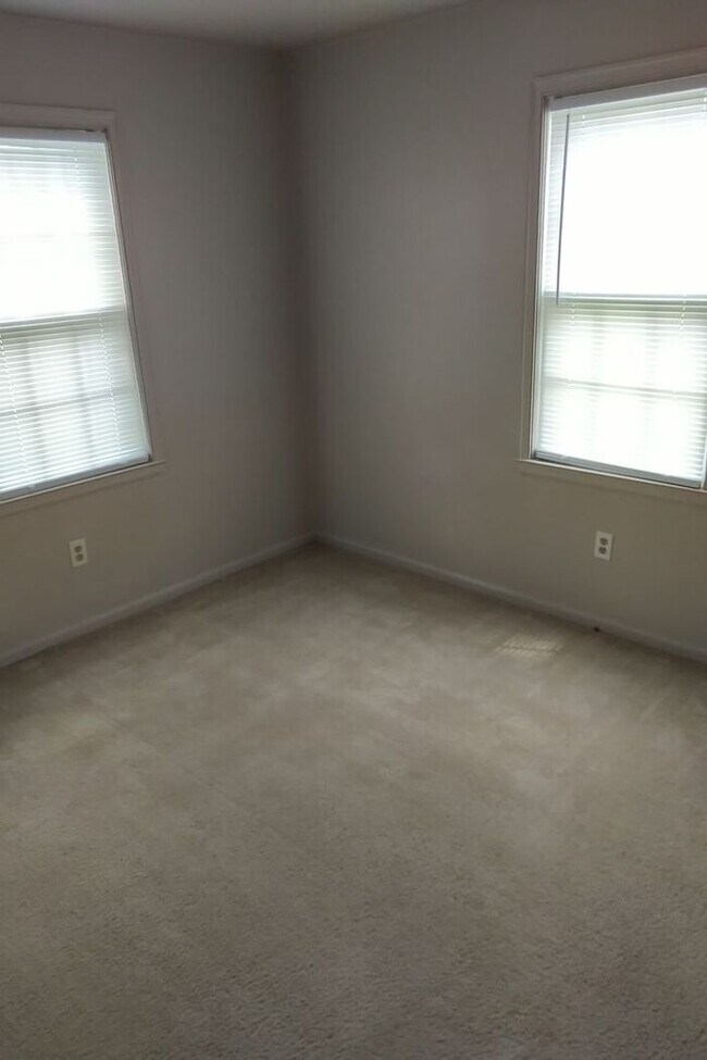 Photo - 2 Bed, 1 Bath Bungalow