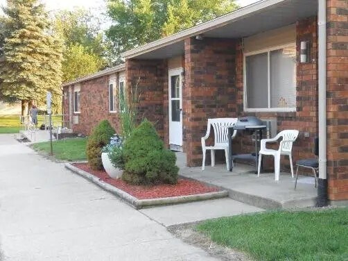 Photo - 1037 S Main St