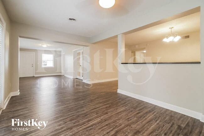 Photo - 2029 Taylor Ave