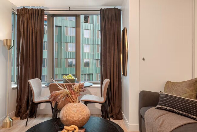 Photo - 40 Western Ave Unidad FL2-ID1380121P