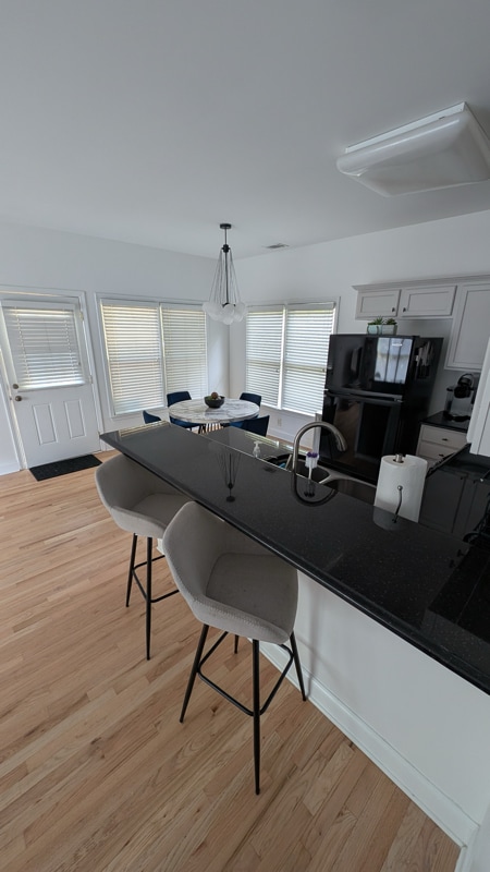 Photo - 560 Morgan St NE Unidad B