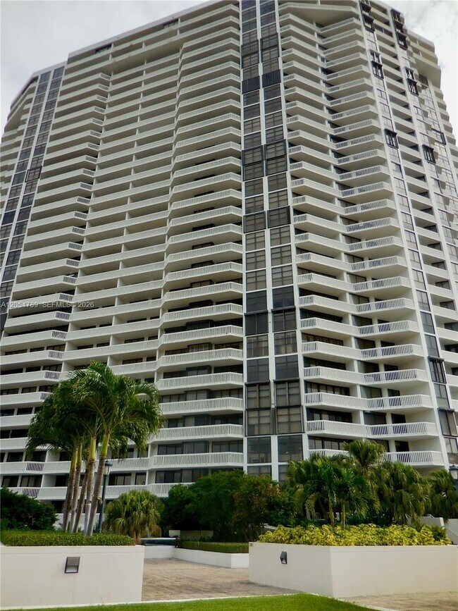 1000 E Island Blvd Unit 2308