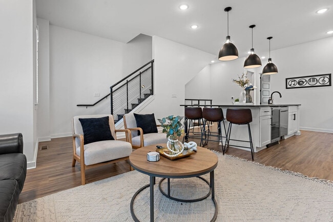 Photo - 738 Douglas Ave Unidad ID1051756P