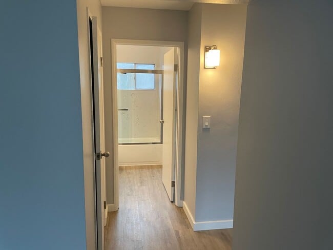 Photo - Jefferson Unit 1