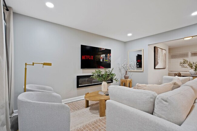 Photo - 508 S Warrington Rd Unit ID1237896P