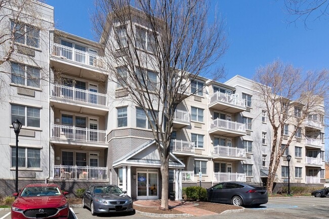 Building Photo - 15 Freedom Way Unit 106