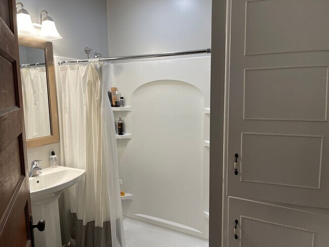 Photo - Maryland Lower near UWM