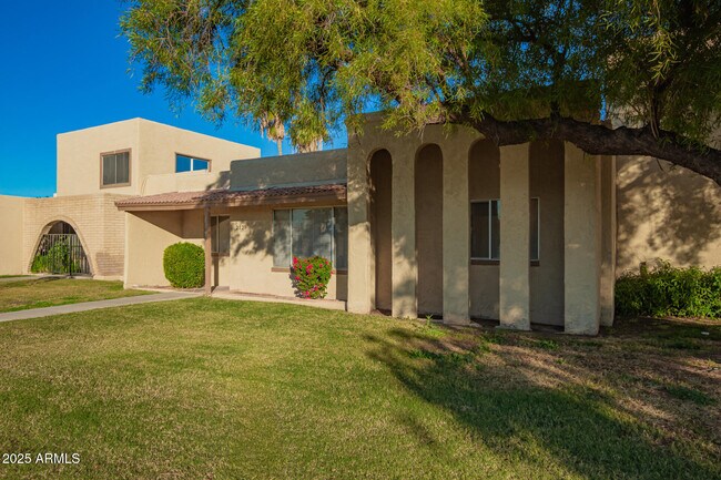 Photo - 2128 E Villa Ct