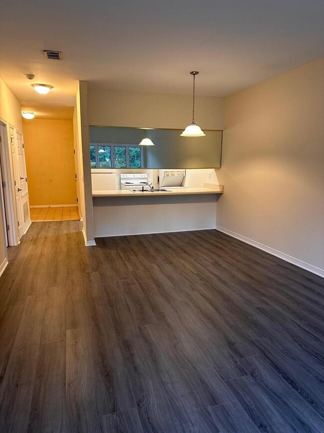 Photo - 1940 Bluewater Blvd