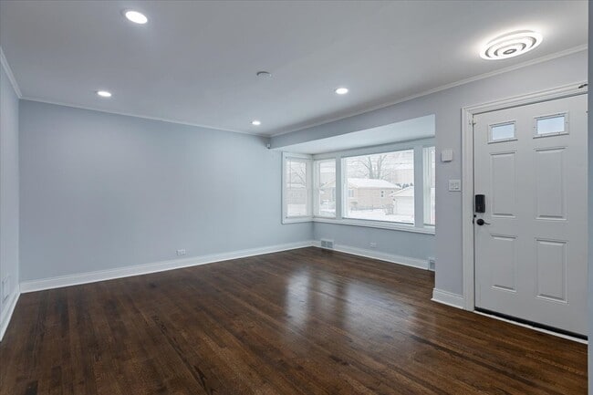 Photo - 9107 S Dante Ave