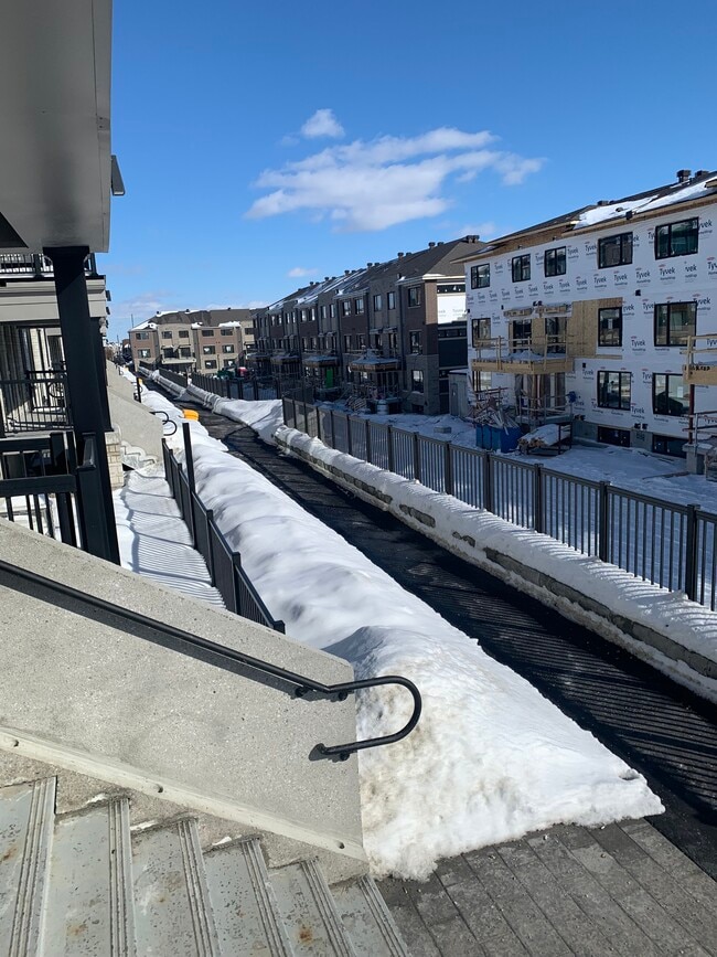 Photo - 801 Glenroy Gilbert Dr Unité 14