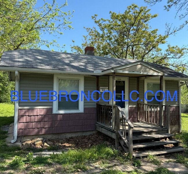 Building Photo - Cozy 1 bedroom house with a lot to offer