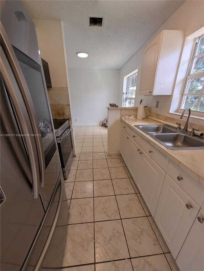 Photo - 720 NW 15th Terrace