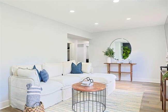 Photo - 2184 Skye Isles Pass SE