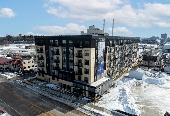 Photo - 28 7th St NE