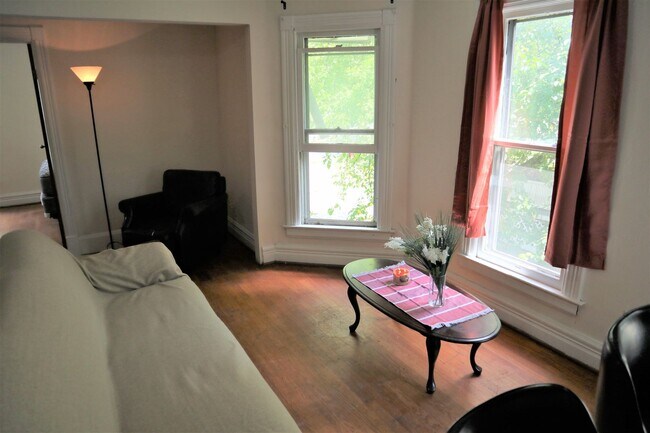 Photo - 502 S Aurora St Unidad 2