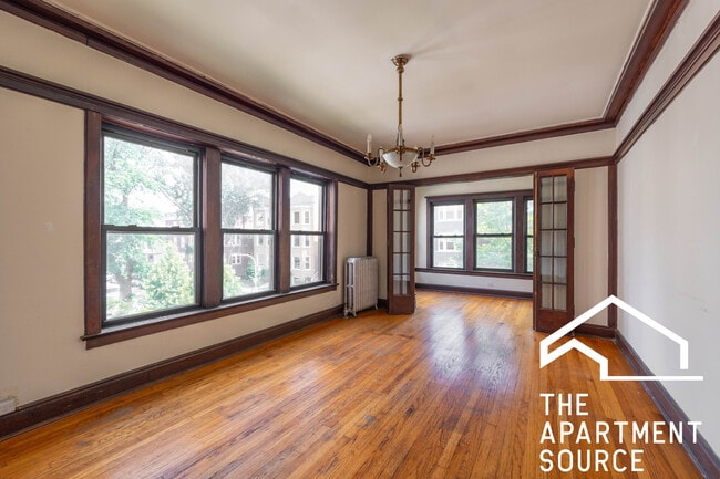 Photo - 2434 N Sawyer Ave