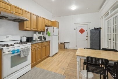 Building Photo - 1258 Commonwealth Ave Unit 1 Rental
