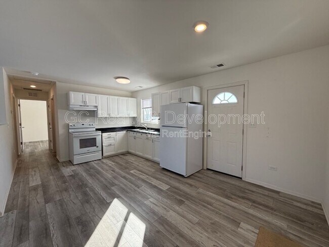 Photo - 284 W Windsor Terrace Unidad 1