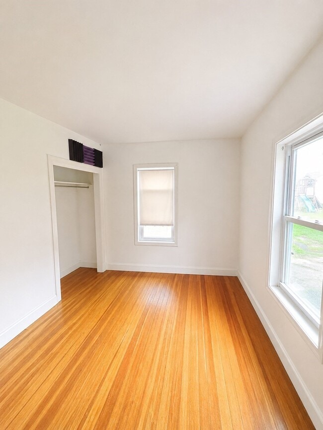 17 Sumner Ave Unit 1