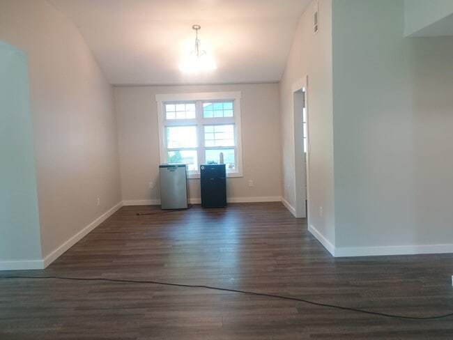 Photo - 505 1st St