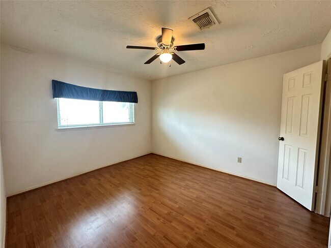 Photo - 3306 Kempwood Dr