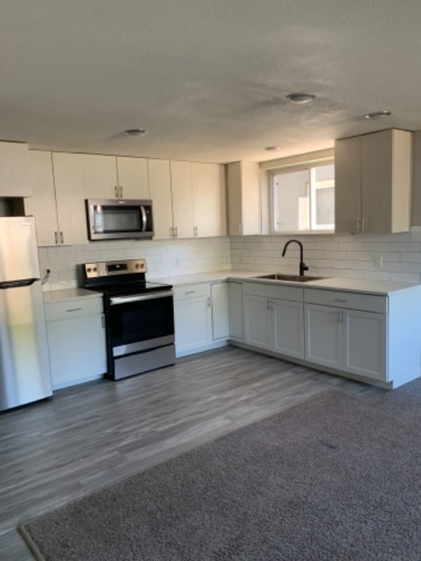 Photo - 227 E 35th St