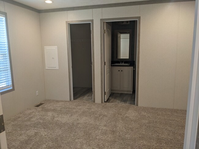 Photo - 3617 N Grand Ave E