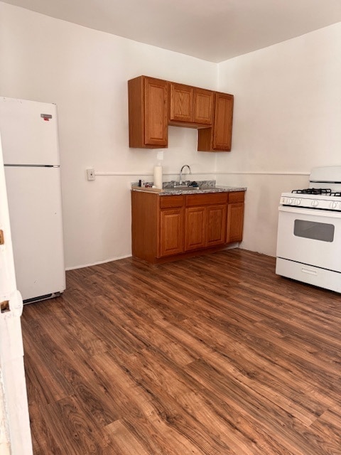 kitchen - 49 Benton St