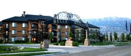 Belle Monet. Right off I-15 - 574 South 2150 West Apartment
