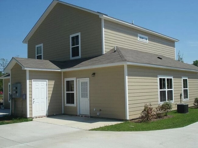122 Earle Taylor Ln