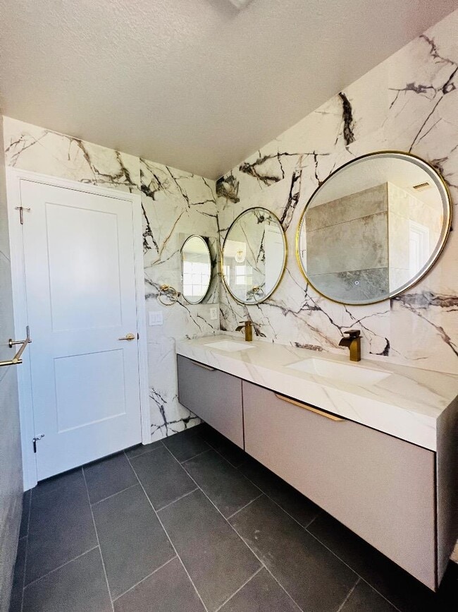 Photo - 4173 El Camino Real