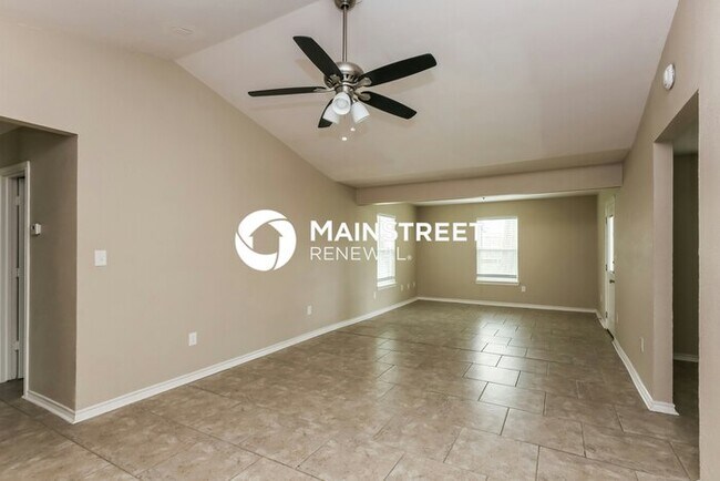 Photo - 3 Bedroom Pet-Friendly Home in Arlington, ...