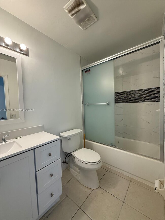 Photo - 6510 SW 49th St Unidad 2