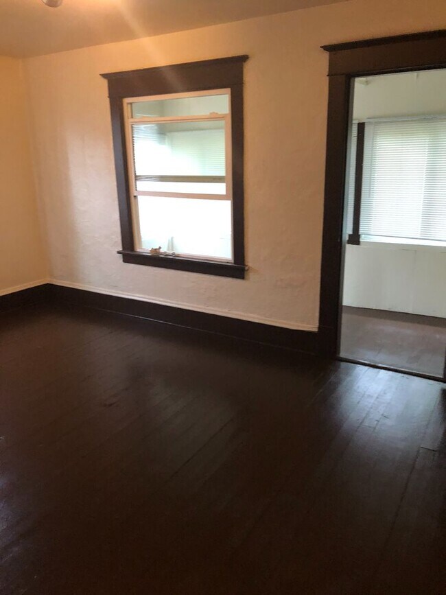 Photo - PP | 17th Unit 5015 Main