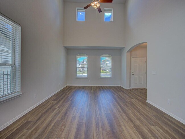 Photo - 256 Hauser Dr